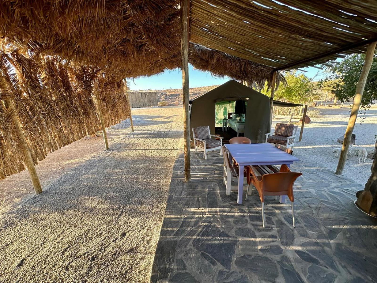 Daureb Isib Campsite And B&B Uis Exterior foto